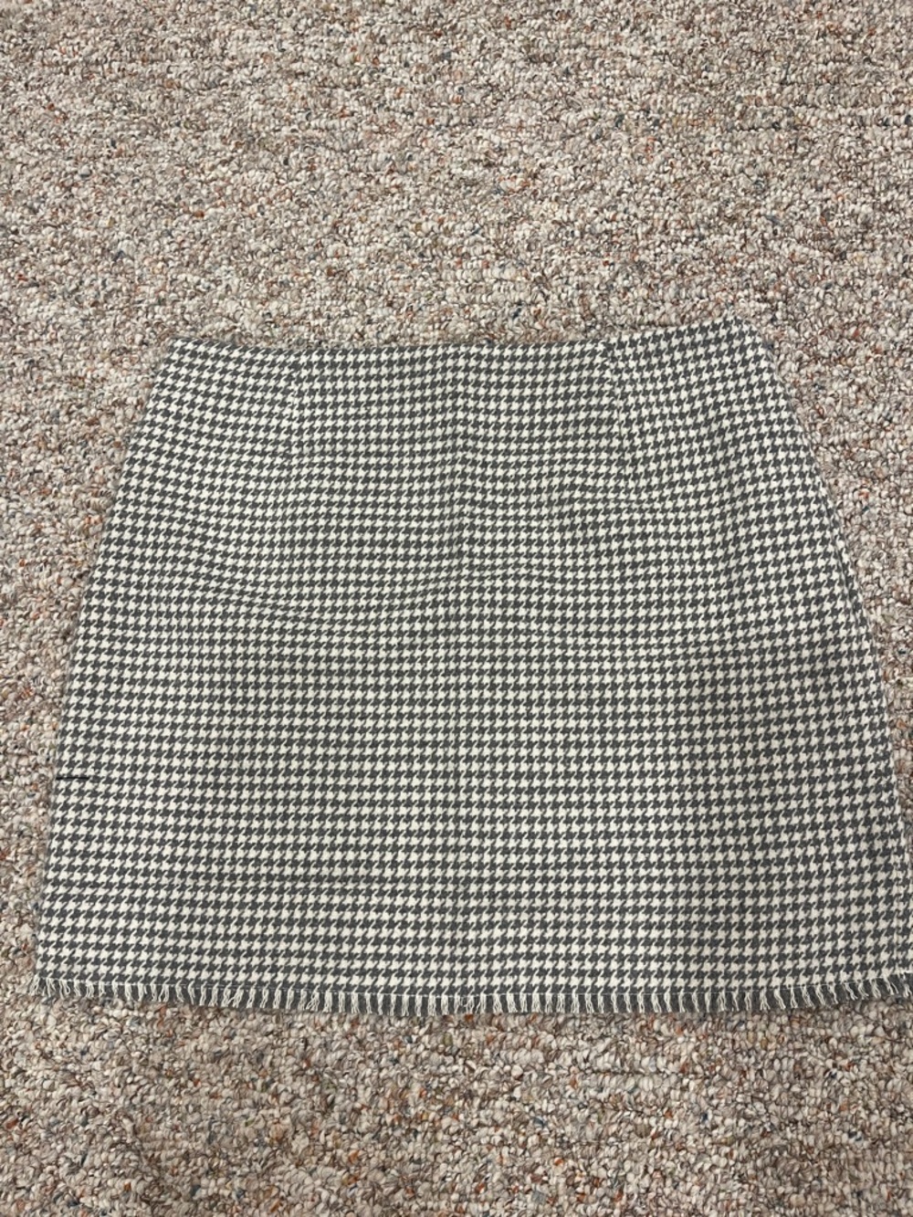 Hem & Thread Grey and White Houndstooth Mini Skirt